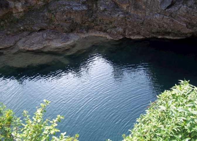 在線(xiàn)水質(zhì)檢測(cè)儀安裝有哪些要求？（采樣條件+環(huán)境要求）